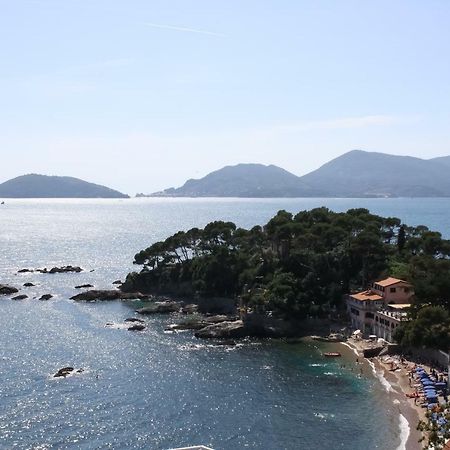 Sulla Spiaggia Di Toto E Tota Tellaro Exterior foto
